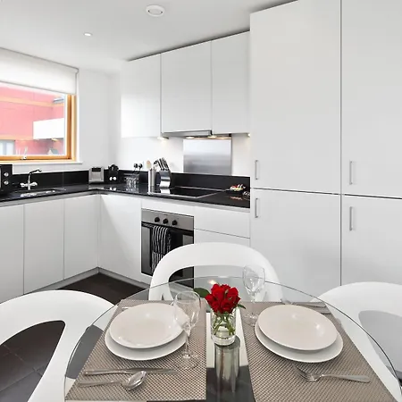 Apartament Phoenix Heights By Bridgestreet *