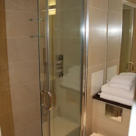 The Jade Hotel London
