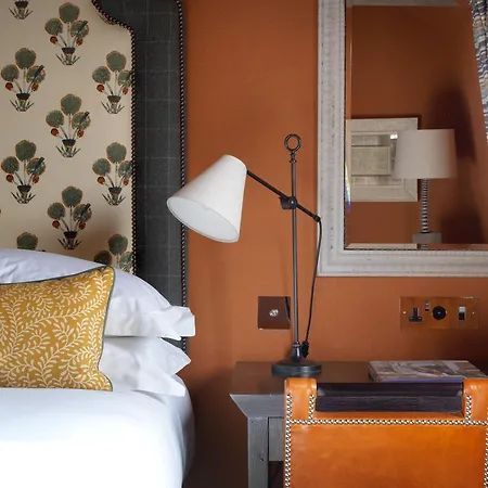 Number Sixteen, Firmdale Otel