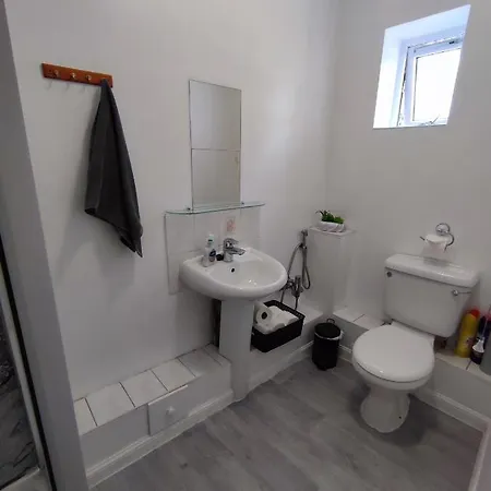 Excel With Parking * London