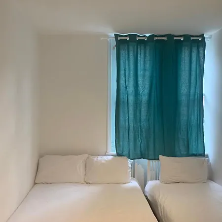 Brick Lane Hotel 2*