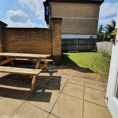Excel With Parking * London