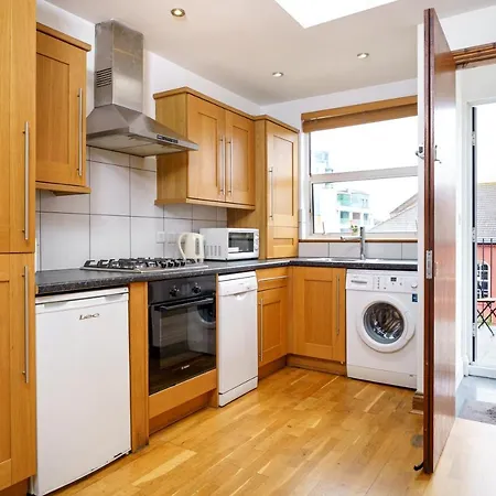 Apartment Flat In London