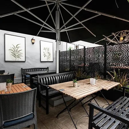 Innkeeper's London, Hotel Greenwich