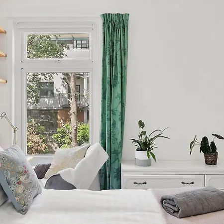 Holiday home Stunning Victorian Property Near Canary Wharf!