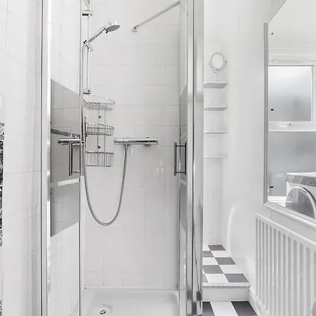 Stunning Victorian Property Near Canary Wharf! * London