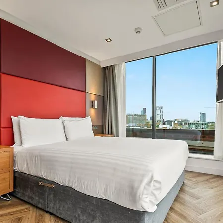 Aparthotel Roomzzz Stratford Londra