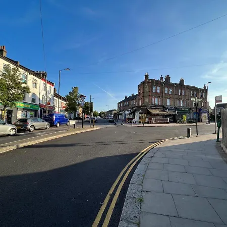 Entire Luxury 4 Bedroom Victorian House With 2 En-suite - Forest Hill, Apartment London