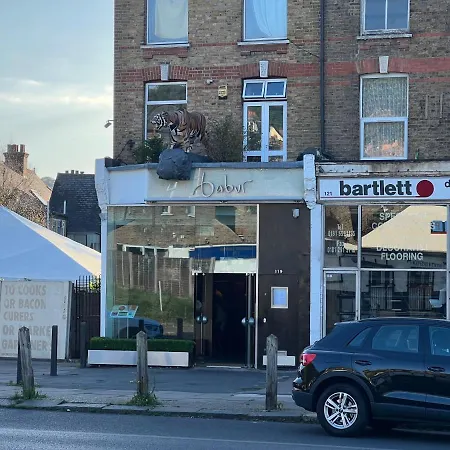 Entire Luxury 4 Bedroom Victorian House With 2 En-suite - Forest Hill, London