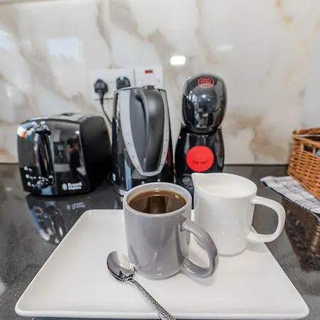 Casa de Férias 4 Bedrooms,2 Bathrooms House With Free Parking Plumstead (Greater London)