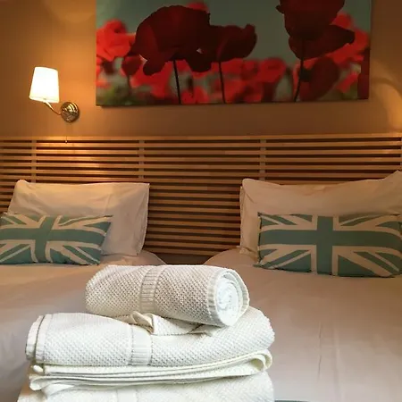 Dockside 3*