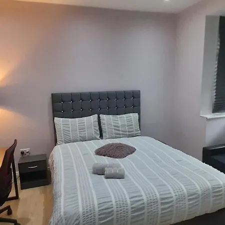 Homestay Comfy Fenia London