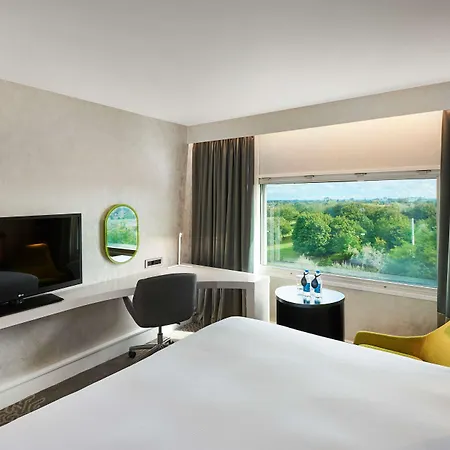 Hilton London Heathrow Airport Hotel Hillingdon