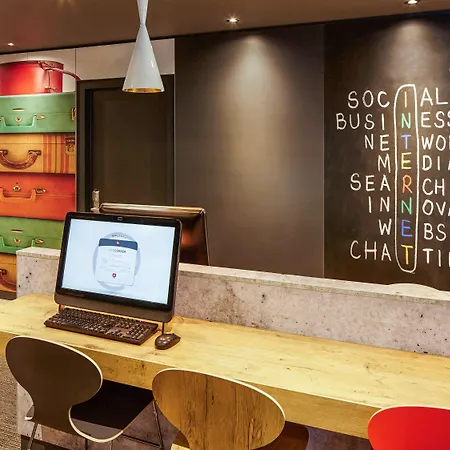 Ibis London Heathrow Airport 3*