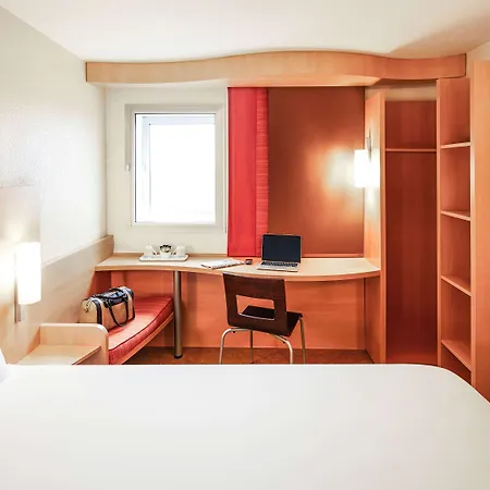 Ibis London Heathrow Airport Hotel