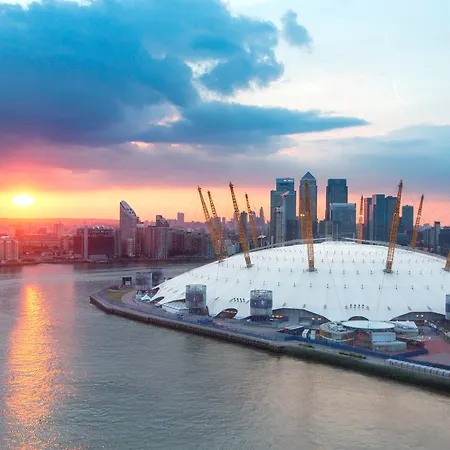 Crowne Plaza - Docklands By Ihg Hotel 4*