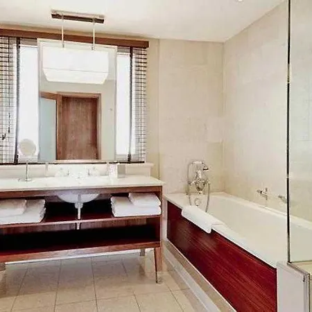 Hotel Threadneedles, Autograph Collection 5*