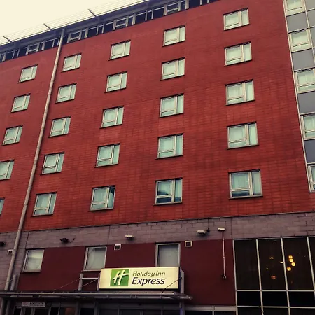 Holiday Express Limehouse By Ihg מלון 3*