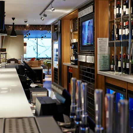 London Lock By Ihg Brentford