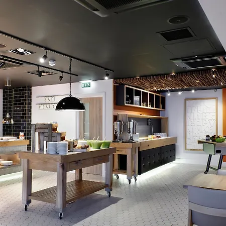 London Lock By Ihg Brentford