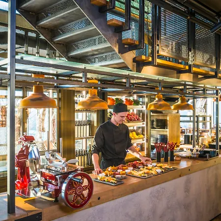 Novotel Canary Wharf 4* Λονδίνο