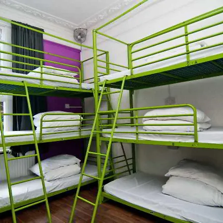Hostel Book A Bed London