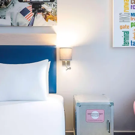 Hotel Ibis Styles London Heathrow Airport 3*