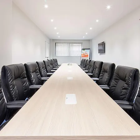 Ibis Styles London Heathrow Airport Hotel Hillingdon