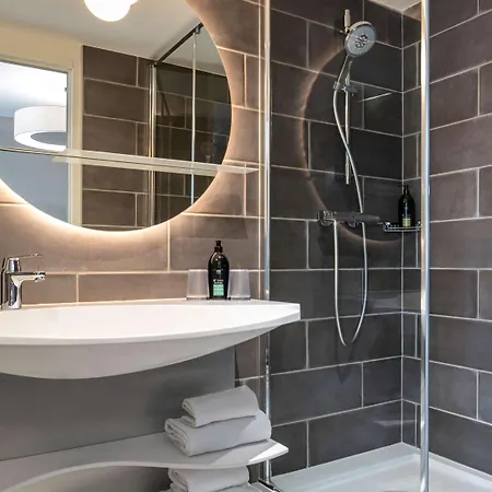 Adagio Stratford 4* Londra
