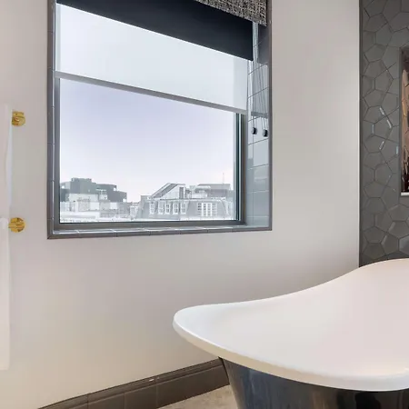 Hart Shoreditch London, Curio Collection By Hilton Hotel London