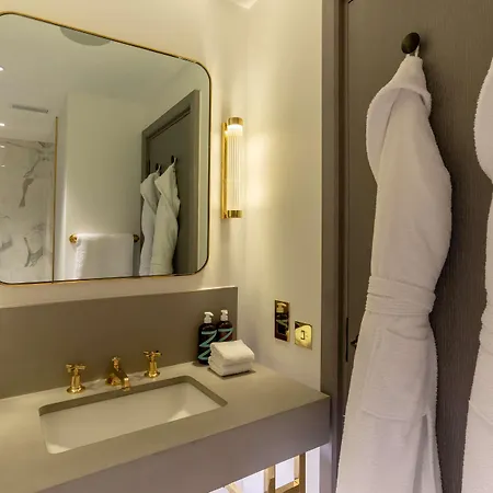 Hotel Hart Shoreditch London, Curio Collection By Hilton London
