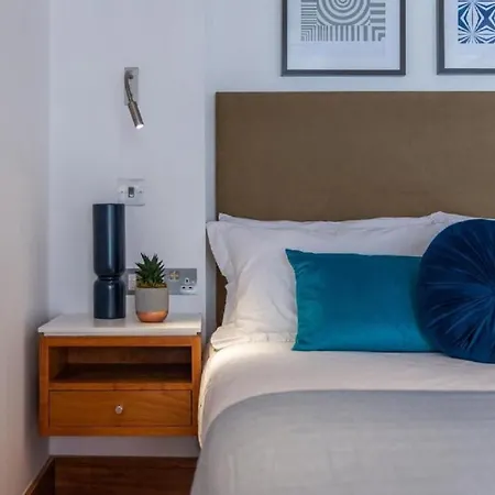 - Tower Hill - Centre By Prime N-15 Apartment *