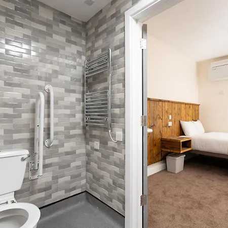 Dc, Stratford 3* London