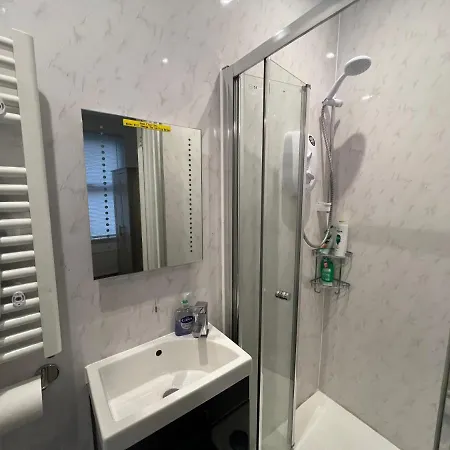 Apartment Entire Luxury 4 Bedroom Victorian House With 2 En-suite - Forest Hill, London