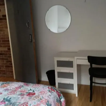 Hostel Bright Double Bedroom