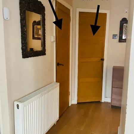 Hameway House- Stunning 4 Bedroom House With A Spacious Kitchen Holiday home