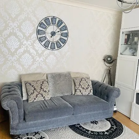 Holiday home Hameway House- Stunning 4 Bedroom House With A Spacious Kitchen