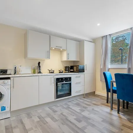 Apartment By Rehoboth - Overcomers- Deptford London