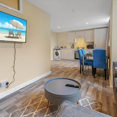 Apartment By Rehoboth - Overcomers- Deptford