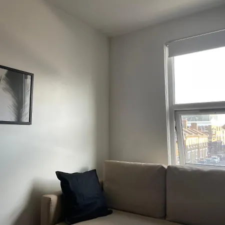 Bethnal Cove Apartment London