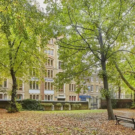 Riverview 1/2 Bedroom * London