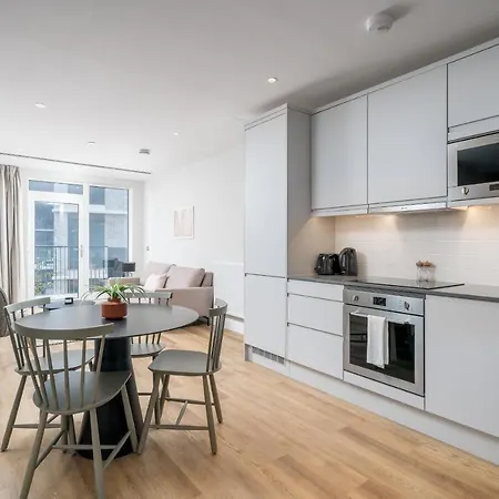 Altido New Near Battersea Power Station شقة