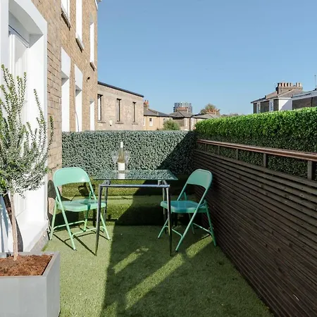 Apartament The Dalston Maisonette Londyn