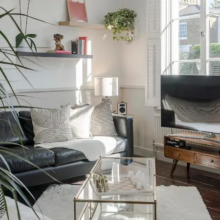 The Dalston Maisonette Apartament