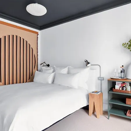 Hotel One Hundred Shoreditch 4*