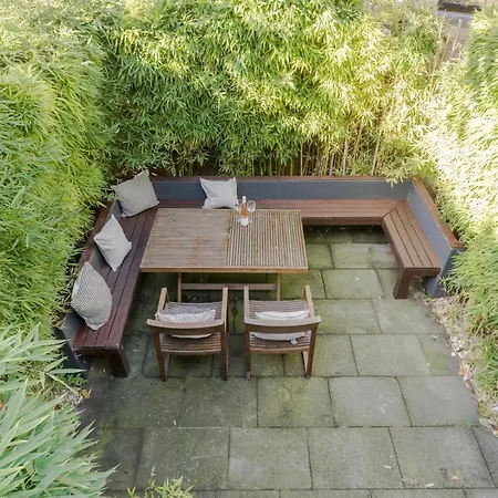 The Dalston Maisonette * Londyn
