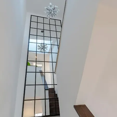 The Dalston Maisonette Apartament Londyn