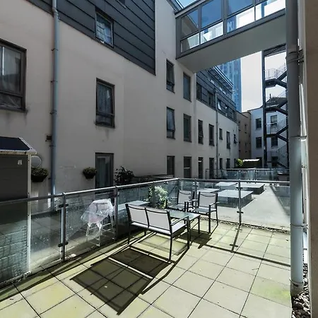 Liverpool St Shoreditch Terrace Apartment London