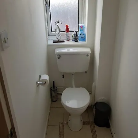 Flat 4, Kingsbury House Holiday home London