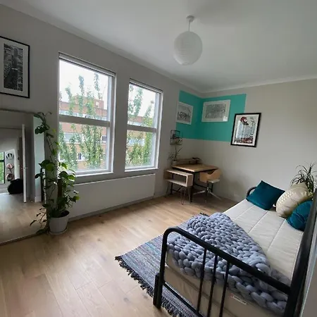 Bright & Beautiful Loft 10mins To Shoreditch * Londres